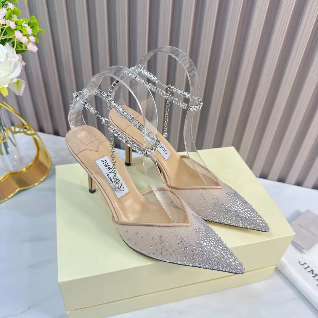 👟👟Ex-factory price 700👟👟 JIMMY CHOO (Jimmy CHOO) 💝💝💝 is a very comprehensive noble fashion lifestyle brand, with a series of women's high-heeled, medium-heeled, flat-heeled sandals with the same strap from major fashion bloggers and celebrities in Hong Kong and the United States.  The Australian pointed toe, round toe and square toe series are simply beautiful. Fall in love with elegance and playful sense of the future. Just by looking at them, you want to own them immediately, but you can really think about a pair of exquisite high heels~~~~~~~~~~~~~~~~~ 💝This series is specially designed for extraordinary and indifferent ladies, thus creating a unique overall effect, Jimmy Choo Design products that inspire women to move forward and show their charm💝💝💝 1⃣️Material: Imported genuine mesh hot diamond 2⃣️Inner: Imported Italian lambskin, super soft and delicate 3⃣️Outsole: Imported Italian original original color genuine leather outsole Heel height 8.5cm (10.0/6.5cm can be made) 4⃣️Code number: 35-39 (34.40.41.42 customized)
